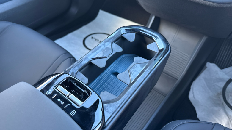 Volvo EX30 315kW Twin Motor Performance Plus 69kWh 5dr Auto Electric Estate